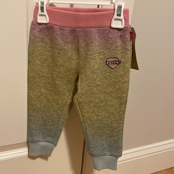 LEVI’S Two Piece Set - Picture 7 of 16